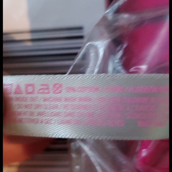 VS PINK "Let's Huddle" Low Rise Boyshort Panty - Picture 7 of 9